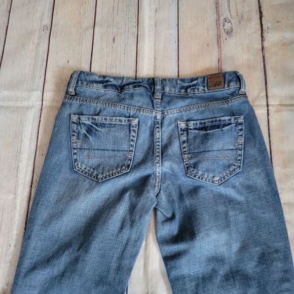 American Eagle Ladies Original 77 Blue Medium Wash  Bootcut Denim Jeans Size 2S - Picture 4 of 15